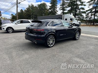 Czwarte zdjęcie samochodu z boku: 2019 PORSCHE CAYENNE SE HYBRID VIN:WP1AE2AY0KDA52163 - miniatura