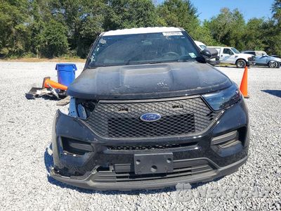 Piąte zdjęcie samochodu w środku: 2024 FORD EXPLORER POLICE INTERCEPTOR VIN:1FM5K8AB2RGA26646 - miniatura
