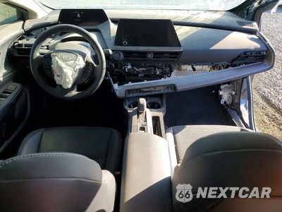 Zdjęcie 8 z 12 samochodu: 2024 TOYOTA PRIUS XLE VIN:JTDADABU9R3009645 - miniatura