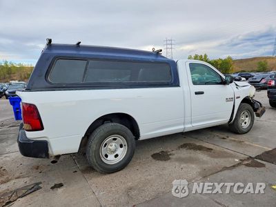 Trzecie zdjęcie samochodu z tyłu: 2018 RAM 1500 ST VIN:3C6JR7DTXJG219785 - miniatura
