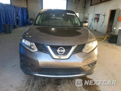 Piąte zdjęcie samochodu w środku: 2016 NISSAN ROGUE S VIN:JN8AT2MT8GW012811 - miniatura