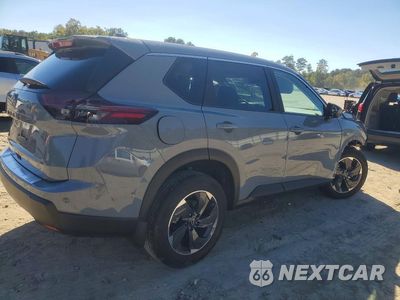 Trzecie zdjęcie samochodu z tyłu: 2026 NISSAN ROGUE SV VIN:5N1BT3BA5TC717855 - miniatura