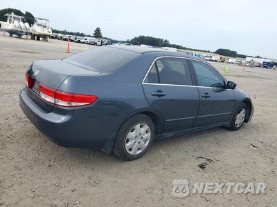 Trzecie zdjęcie samochodu z tyłu: 2003 HONDA ACCORD LX VIN:1HGCM563X3A050081 - miniatura