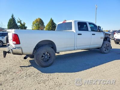 Trzecie zdjęcie samochodu z tyłu: 2015 RAM 2500 ST VIN:3C6UR5HL3FG659592 - miniatura