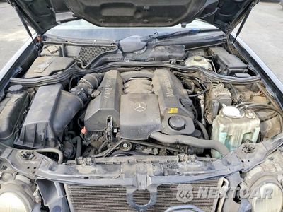 Zdjęcie 11 z 12 samochodu: 2000 MERCEDES-BENZ E 320 VIN:WDBJF65G3YA958548 - miniatura