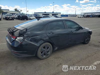 Trzecie zdjęcie samochodu z tyłu: 2023 HYUNDAI ELANTRA SEL VIN:5NPLM4AG9PH110708 - miniatura