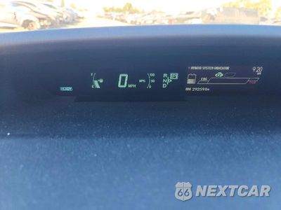 Zdjęcie 9 z 12 samochodu: 2013 TOYOTA PRIUS THREE VIN:JTDKN3DU2D1695560 - miniatura