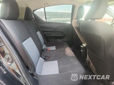 Zdjęcie 10 z 12 samochodu: 2018 TOYOTA PRIUS C TWO VIN:JTDKDTB37J1603397 - miniatura