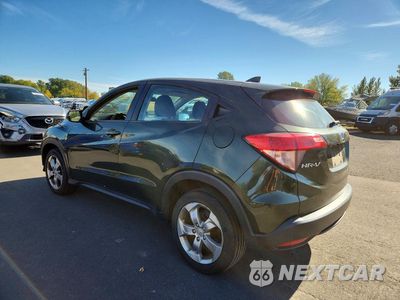 Drugie zdjęcie samochodu z przodu: 2016 HONDA HR-V LX VIN:3CZRU6H31GM756614 - miniatura