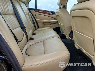 Zdjęcie 10 z 12 samochodu: 2008 JAGUAR XJ8 VIN:SAJWA71BX8SH24458 - miniatura
