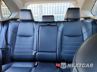 Zdjęcie 10 z 13 samochodu: 2022 TOYOTA RAV4 XLE PREMIUM VIN:2T3A1RFV5NW313573 - miniatura