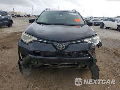 Piąte zdjęcie samochodu w środku: 2018 TOYOTA RAV4 XLE VIN:2T3WFREVXJW414188 - miniatura