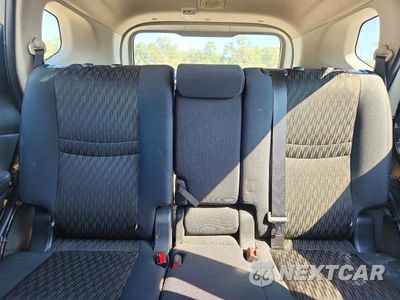 Zdjęcie 10 z 14 samochodu: 2018 NISSAN ROGUE S VIN:5N1AT2MT1JC713142 - miniatura