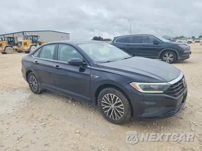 Czwarte zdjęcie samochodu z boku: 2019 VOLKSWAGEN JETTA VIN:3VWE57BU8KM077230 - miniatura