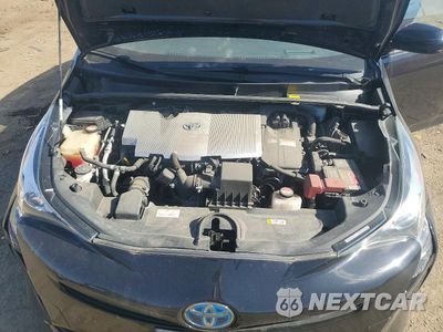 Zdjęcie 11 z 12 samochodu: 2016 TOYOTA PRIUS FOUR VIN:JTDKARFUXG3510255 - miniatura