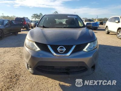 Piąte zdjęcie samochodu w środku: 2017 NISSAN ROGUE SPORT S VIN:JN1BJ1CP2HW014353 - miniatura