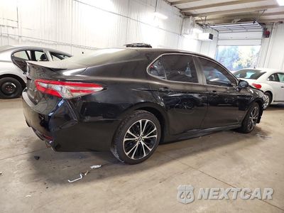 Trzecie zdjęcie samochodu z tyłu: 2018 TOYOTA CAMRY SE VIN:4T1B11HK0JU533375 - miniatura