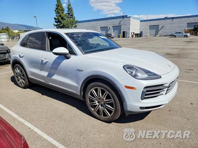 Czwarte zdjęcie samochodu z boku: 2019 PORSCHE CAYENNE SE HYBRID VIN:WP1AE2AY1KDA51653 - miniatura