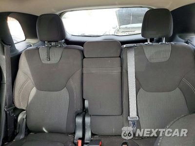 Zdjęcie 10 z 13 samochodu: 2015 JEEP CHEROKEE LATITUDE VIN:1C4PJLCB2FW766392 - miniatura