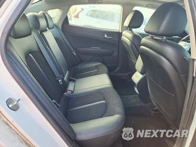 Zdjęcie 10 z 12 samochodu: 2019 KIA OPTIMA S VIN:5XXGT4L33KG360867 - miniatura