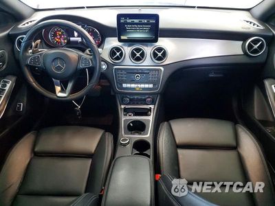 Zdjęcie 8 z 13 samochodu: 2018 MERCEDES-BENZ CLA 250 4MATIC VIN:WDDSJ4GB4JN574583 - miniatura