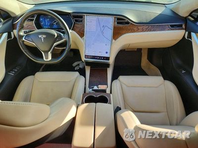 Zdjęcie 8 z 12 samochodu: 2018 TESLA MODEL S VIN:5YJSA1E21JF246046 - miniatura