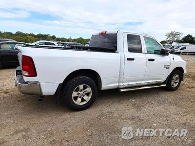 Trzecie zdjęcie samochodu z tyłu: 2019 RAM 1500 CLASSIC TRADESMAN VIN:1C6RR6FG4KS586804 - miniatura