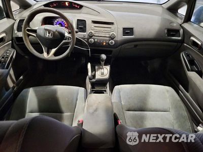 Zdjęcie 8 z 12 samochodu: 2010 HONDA CIVIC LX VIN:2HGFA1F50AH302080 - miniatura