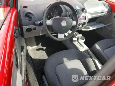 Zdjęcie 8 z 12 samochodu: 2004 VOLKSWAGEN NEW BEETLE GL VIN:3VWBK31C94M404685 - miniatura