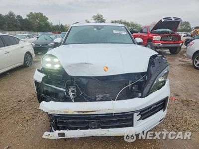 Piąte zdjęcie samochodu w środku: 2024 PORSCHE CAYENNE VIN:WP1AA2AY0RDA03051 - miniatura