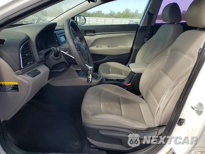 Zdjęcie 7 z 12 samochodu: 2017 HYUNDAI ELANTRA SE VIN:5NPD74LF2HH130543 - miniatura
