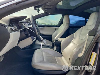 Zdjęcie 7 z 12 samochodu: 2016 TESLA MODEL S VIN:5YJSA1E27GF153511 - miniatura