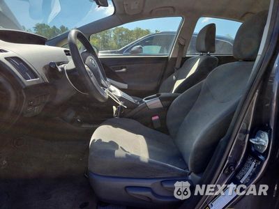 Zdjęcie 7 z 12 samochodu: 2012 TOYOTA PRIUS TWO VIN:JTDKN3DU1C5462874 - miniatura