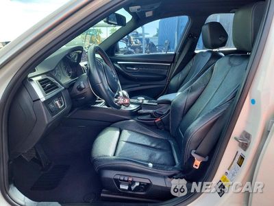 Zdjęcie 7 z 12 samochodu: 2018 BMW 330 XI VIN:WBA8K3C5XJA369477 - miniatura