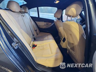 Zdjęcie 10 z 12 samochodu: 2017 BMW 340 XI VIN:WBA8B7G57HNU37223 - miniatura