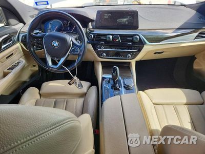 Zdjęcie 8 z 12 samochodu: 2018 BMW 640 XIGT VIN:WBAJV6C57JBK07844 - miniatura