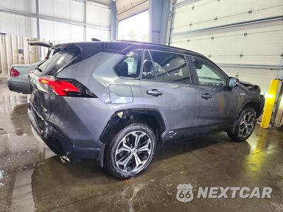 Trzecie zdjęcie samochodu z tyłu: 2024 TOYOTA RAV4 PRIME XSE VIN:JTMFB3FV0RD219717 - miniatura