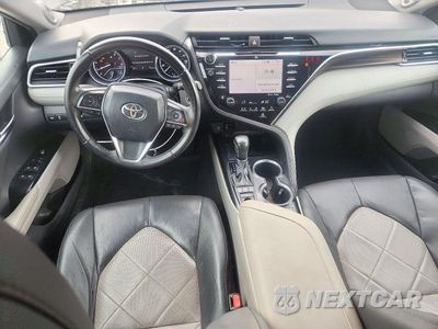 Zdjęcie 8 z 13 samochodu: 2018 TOYOTA CAMRY XLE VIN:4T1B11HK8JU014056 - miniatura