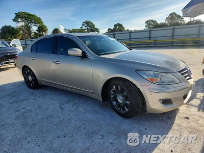 Czwarte zdjęcie samochodu z boku: 2010 HYUNDAI GENESIS 3.8L VIN:KMHGC4DE7AU075769 - miniatura