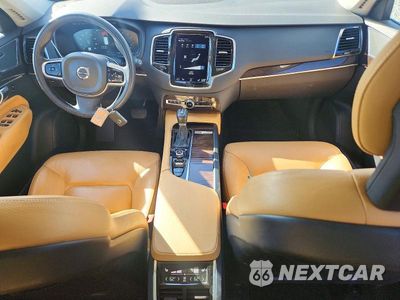 Zdjęcie 8 z 13 samochodu: 2016 VOLVO XC90 T6 VIN:YV4A22PK5G1018027 - miniatura
