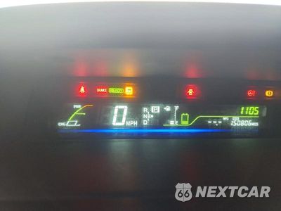 Zdjęcie 9 z 13 samochodu: 2012 TOYOTA PRIUS V THREE VIN:JTDZN3EU6C3139459 - miniatura