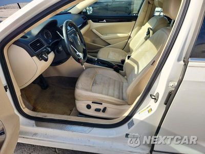 Zdjęcie 7 z 12 samochodu: 2014 VOLKSWAGEN PASSAT SEL VIN:1VWCN7A30EC092469 - miniatura