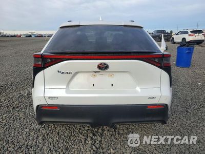 Zdjęcie 6 z 13 samochodu: 2023 TOYOTA BZ4X XLE VIN:JTMABACA2PA015077 - miniatura