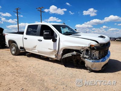 Czwarte zdjęcie samochodu z boku: 2023 CHEVROLET SILVERADO K2500 HEAVY DUTY VIN:2GC1YLE76P1708711 - miniatura