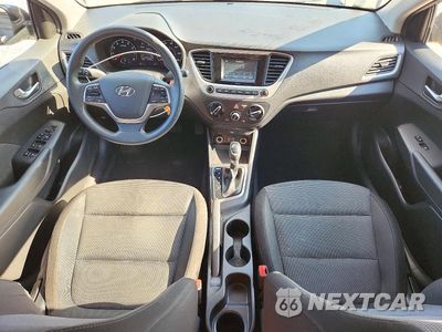 Zdjęcie 8 z 12 samochodu: 2019 HYUNDAI ACCENT SE VIN:3KPC24A32KE083514 - miniatura