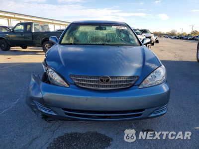 Piąte zdjęcie samochodu w środku: 2004 TOYOTA CAMRY LE VIN:4T1BE32KX4U851212 - miniatura