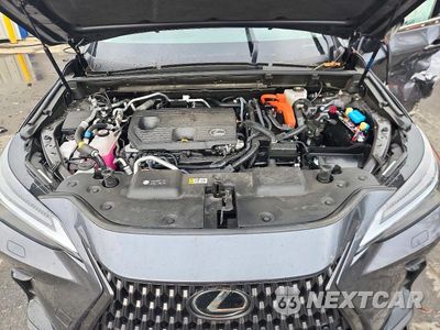 Zdjęcie 12 z 13 samochodu: 2025 LEXUS NX 450H+ BASE VIN:JTJHKCFZ5S2072465 - miniatura