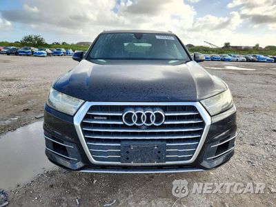 Piąte zdjęcie samochodu w środku: 2017 AUDI Q7 PREMIUM PLUS VIN:WA1LAAF77HD011452 - miniatura