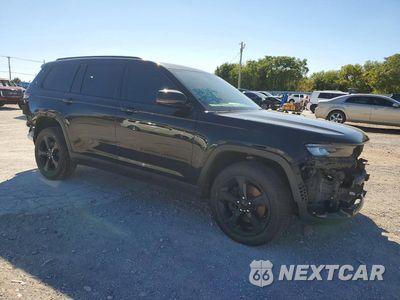 Czwarte zdjęcie samochodu z boku: 2023 JEEP GRAND CHEROKEE L LAREDO VIN:1C4RJKAG6P8872707 - miniatura