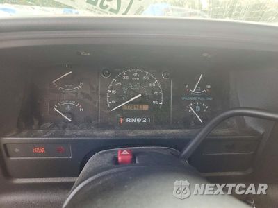 Zdjęcie 8 z 10 samochodu: 1992 FORD ECONOLINE E350 CUTAWAY VAN VIN:1FDKE30G4NHB58354 - miniatura